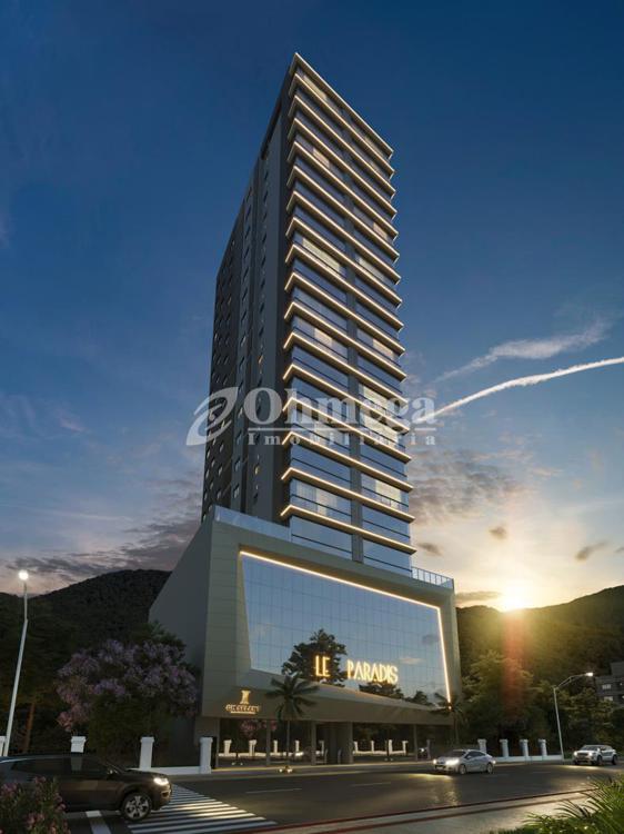 FACHADA NOTURNA