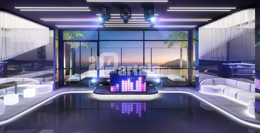 CLUB