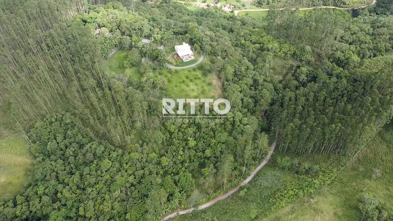 Fazenda/Sítios/Chácaras de 30000m² no bairro MOURA, em Canelinha | Eu Corretor