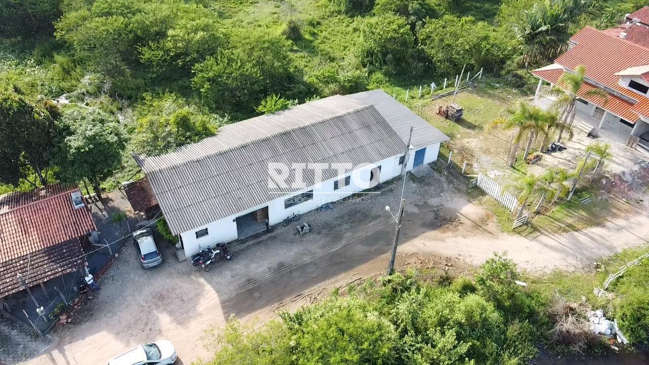 Loja / Salão / Ponto Comercial de 360m² no bairro CENTRO, em São João Batista | Eu Corretor