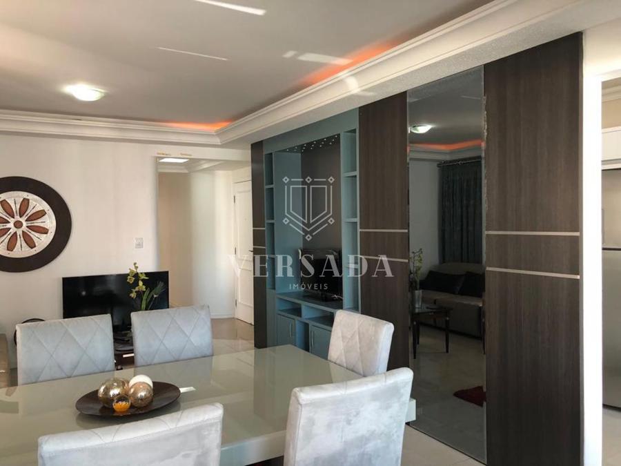 APARTAMENTO EM MEIA PRAIA OPORTUNIDADE Á VENDA 